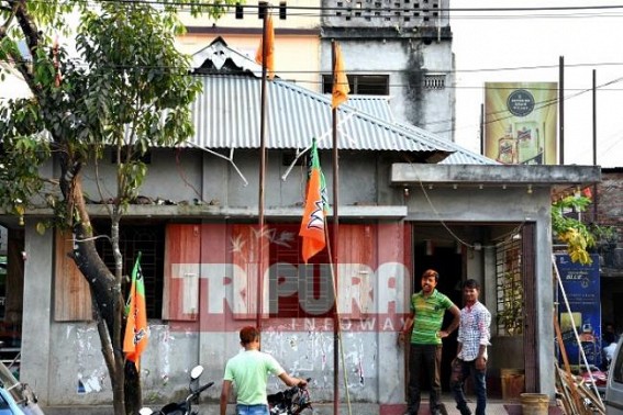BJP occupies CPI-M wing's party offices 